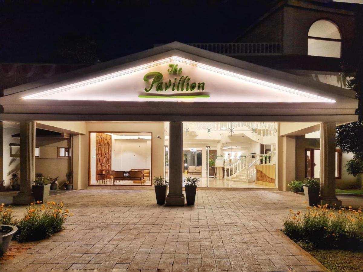 The Pavillion Hotel Kolhapur Dış mekan fotoğraf
