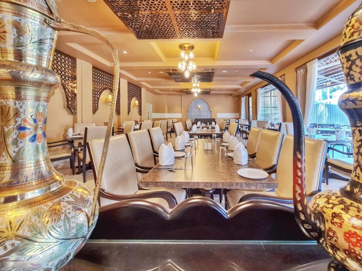 The Pavillion Hotel Kolhapur Dış mekan fotoğraf