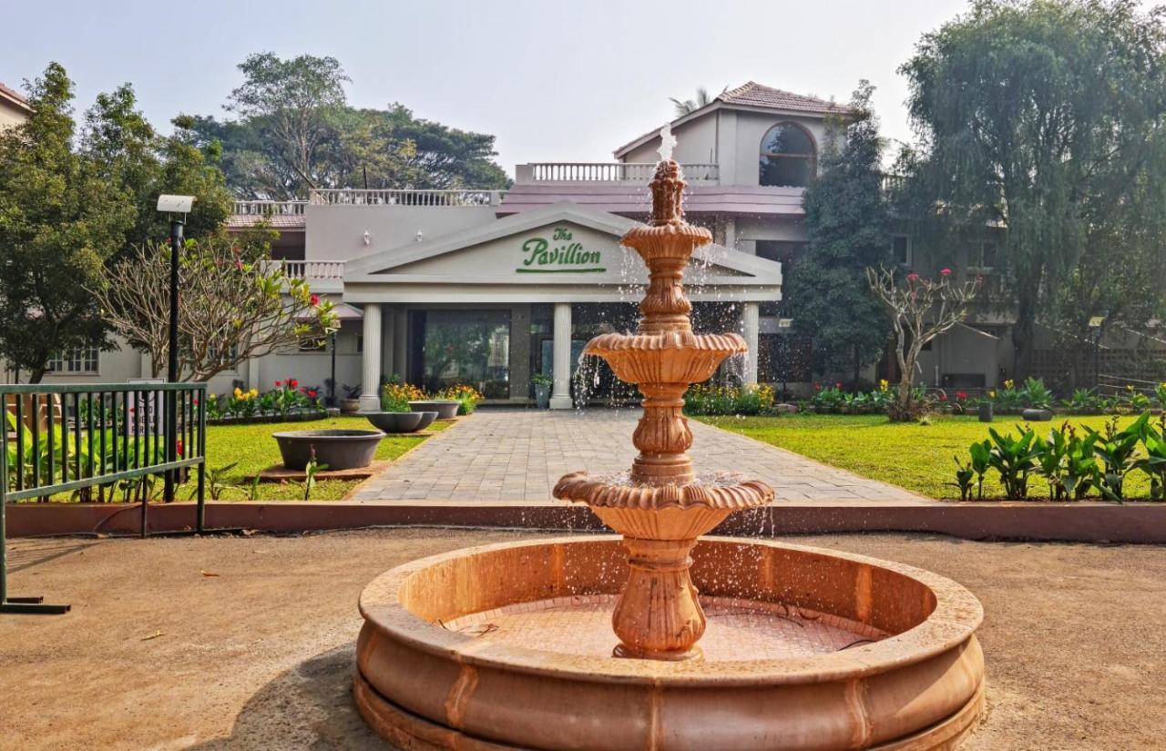 The Pavillion Hotel Kolhapur Dış mekan fotoğraf