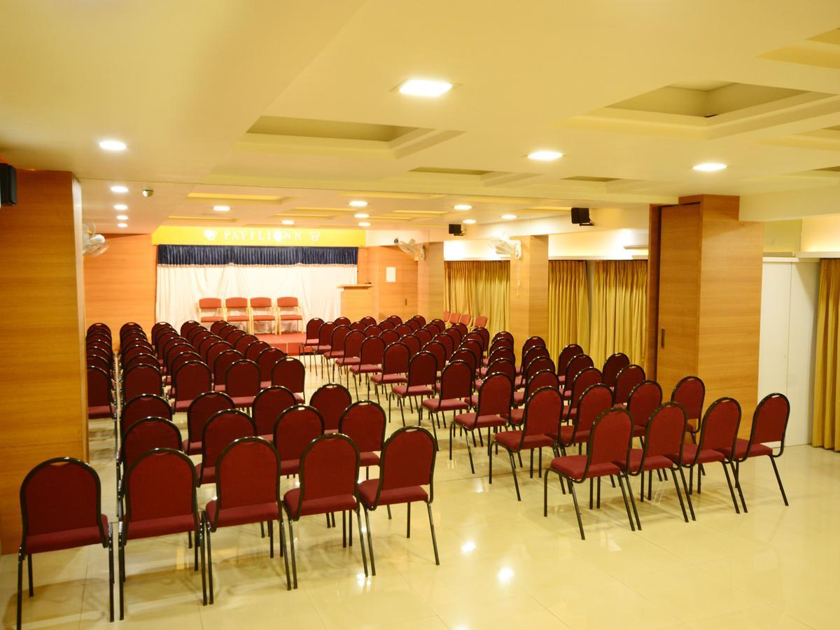 The Pavillion Hotel Kolhapur Dış mekan fotoğraf